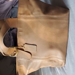 SUEDE COACH HANDBAG 👜